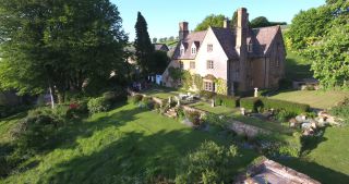 Link to Video | landscape, United Kingdom, rural area, England, color, Cornwall, Great Britain, 4K resolution, 2019, aerial shot, Landskab / Landscape