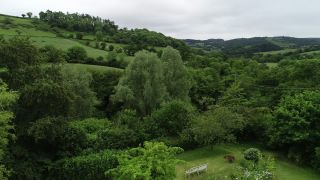 Link to Video | landscape, United Kingdom, rural area, England, color, Cornwall, Great Britain, 4K resolution, 2019, aerial shot, Landskab / Landscape