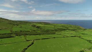 Link to Video | landscape, United Kingdom, rural area, England, color, Cornwall, Great Britain, 4K resolution, 2019, aerial shot, Landskab / Landscape