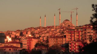 Link zum Video | Personenkraftwagen, Großstadt, Individualverkehr, Verkehr, Full High Definition, Metropole, Farbe, 2016, Istanbul, Türkei, Verkehr