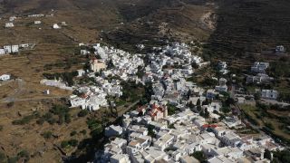 Link zum Video | Footage, Juli, Rohstoff, Pyrgos, Farbe, Siedlung, 4K, 2020, Ortschaft, Griechenland, Luftaufnahme, Siedlung, Lichter Tag, Dorf, Mittelmeerraum, Peloponnes, Bauwerk