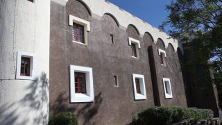 Link to Video | Namibia, Hotel Heinitzburg, residential building, tourist destination, architecture, Africa, Schloss, Full High Definition, color, Windhoek, paid time off, 4-star hotel, Luxus