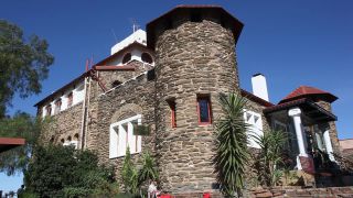 Link to Video | Namibia, Hotel Heinitzburg, residential building, tourist destination, architecture, Africa, Schloss, Full High Definition, color, Windhoek, paid time off, 4-star hotel, Luxus