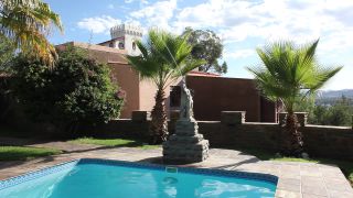 Link to Video | Namibia, Hotel Heinitzburg, residential building, tourist destination, architecture, Africa, Schloss, Full High Definition, color, Windhoek, paid time off, 4-star hotel, Luxus