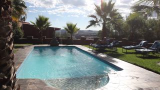 Link to Video | Namibia, Hotel Heinitzburg, residential building, tourist destination, architecture, Africa, Schloss, Full High Definition, color, Windhoek, paid time off, 4-star hotel, Luxus