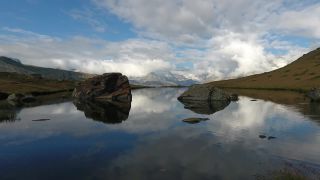 Link zum Video | Walliser Alpen, Alpen, Matterhorn, Schengen-Raum, See, Zermatt, stehende Oberflächensüßgewässer, Schweiz, Europa, Hügel, Sehenswürdigkeit, Land, Wallis, Berg