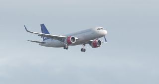 Link to Video | approach, airplane, Air Malta, sky, landing