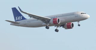 Link to Video | approach, airplane, Air Malta, sky, landing