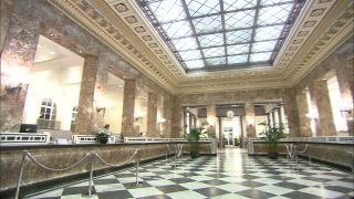 Link to Video | interior space, Full High Definition, bank building, UBS, 2008, confidentiality, color, bank, hall, skylight, Activities of head offices, lobby, historic building, Switzerland, Zürich, headquarters, banking industry, banking services
