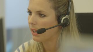 Link to Video | call centre agent, customer service, hotline, communication, businessperson, headset, alertness, Sennheiser, Full High Definition, office, business activity, 2014, color, bank, profession, face, call centre, business, speech, listening, work, service, telephony