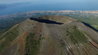 Link to Video | Gulf of Naples, color, 4K resolution, Italy, volcano