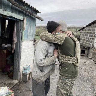 Link to Photo | mission, war, Ukraine, color, amateur film