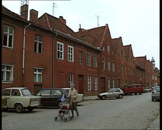 Link to Video | German Democratic Republic, Potsdam, 1990, color, eastern Germany