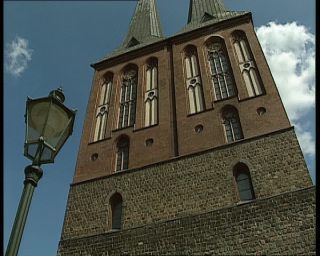 Link to Video | German Democratic Republic, 1990, East Berlin, Berlin, eastern Germany