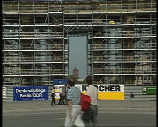 Link to Video | 1990, color, Berlin