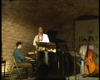 Link to Video | Jazzclub Tonne, German Democratic Republic, gastronomy, 1990, eastern Germany