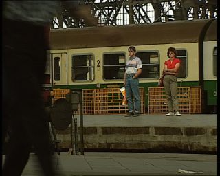 Link to Video | domestic roof construction, Saxony, German Democratic Republic, central station, Leipzig, dead-end station, railway station, train shed, eastern Germany