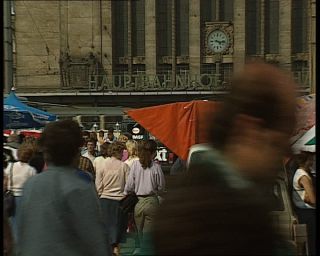 Link to Video | domestic roof construction, Saxony, German Democratic Republic, central station, Leipzig, dead-end station, railway station, train shed, eastern Germany