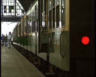 Link to Video | domestic roof construction, Saxony, German Democratic Republic, central station, Leipzig, dead-end station, railway station, train shed, eastern Germany