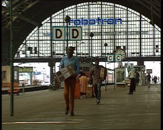 Link to Video | domestic roof construction, Saxony, German Democratic Republic, central station, Leipzig, dead-end station, railway station, train shed, eastern Germany