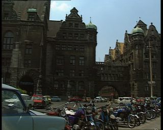 Link to Video | Saxony, market square, German Democratic Republic, 1990, Leipzig, color, standard-definition television, 90s, 1990s, rathaus, architectural structure, Betacam SP, eastern Germany