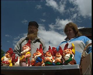 Link to Video | kitsch, German Democratic Republic, sale, 1990, standard-definition television, 1990s, street vendor, Betacam SP