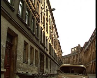 Link to Video | passenger car, Saxony, architecture, motor car, German Democratic Republic, façade, 1990, Leipzig, repair, building, working class quarter, eastern Germany