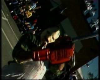 Link to Video | annual event, fun, costume, recurring event, Maskierung, event, social issue, color, 1988, multicolored, United States of America, North America, Doo Dah Parade, disguise, Los Angeles, procession, California