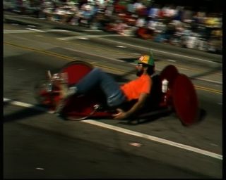 Link to Video | annual event, fun, costume, recurring event, Maskierung, event, social issue, color, 1988, multicolored, United States of America, North America, Doo Dah Parade, disguise, Los Angeles, procession, California