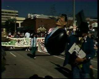 Link to Video | annual event, fun, costume, recurring event, Maskierung, event, social issue, color, 1988, multicolored, United States of America, North America, Doo Dah Parade, disguise, Los Angeles, procession, California