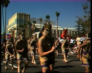 Link to Video | annual event, fun, recurring event, Umzug, Wilshire Boulevard, 1988, Halloween, multicolored, United States of America, North America, disguise, Los Angeles, parade, procession, California