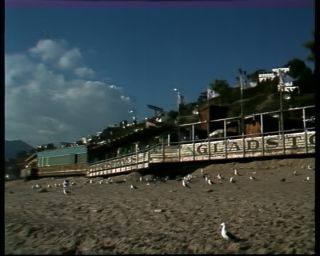 Link to Video | color, 1988, United States of America, Malibu, beach, North America, Gladstones Malibu, California