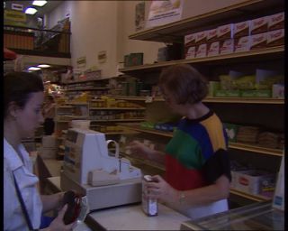 Link to Video | Manhattan, Third Avenue, Big Apple, color, 1989, United States of America, passenger, yellow cab, New York City, Little Germany, male human, man