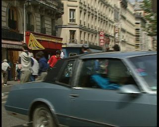 Link to Video | tourist destination, France, Multinational state, megacity, metropolis, 1991, multicultural society, color, standard-definition television, 90s, 1990s, Europe, megalopolis, Betacam SP, Paris