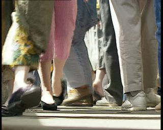 Link to Video | tourist destination, leg, France, megacity, metropolis, 1991, color, shoe, standard-definition television, 1990s, Europe, megalopolis, human leg, Betacam SP, Paris