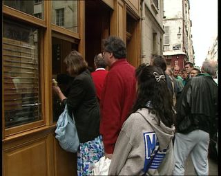 Link to Video | tourist destination, France, megacity, metropolis, 1991, color, standard-definition television, 1990s, Europe, megalopolis, Betacam SP, Paris