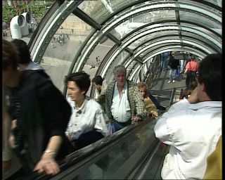 Link to Video | tourist destination, cultural center, France, megacity, Centre Georges Pompidou, metropolis, 1991, color, standard-definition television, 1990s, Europe, megalopolis, tourist attraction, Betacam SP, Paris
