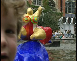 Link to Video | tourist destination, cultural center, France, megacity, Centre Georges Pompidou, metropolis, 1991, color, standard-definition television, 1990s, Europe, megalopolis, tourist attraction, Betacam SP, Paris