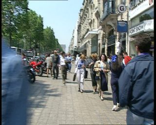 Link to Video | tourist destination, France, megacity, metropolis, 1991, color, standard-definition television, 90s, 1990s, Europe, megalopolis, avenue des Champs-Élysées, Betacam SP, Paris