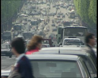 Link to Video | tourist destination, France, megacity, metropolis, 1991, color, standard-definition television, 90s, 1990s, Europe, megalopolis, avenue des Champs-Élysées, Betacam SP, Paris