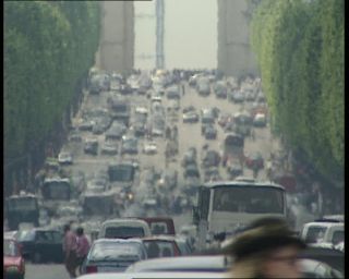 Link to Video | tourist destination, France, megacity, metropolis, 1991, color, standard-definition television, 90s, 1990s, Europe, megalopolis, avenue des Champs-Élysées, Betacam SP, Paris
