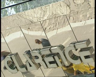 Link to Video | tourist destination, France, megacity, metropolis, 1991, color, standard-definition television, 90s, 1990s, Europe, megalopolis, avenue des Champs-Élysées, Betacam SP, Paris