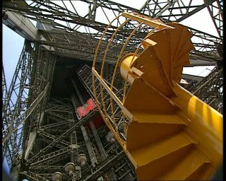 Link to Video | tourist destination, France, megacity, metropolis, 1991, color, Eiffel Tower, standard-definition television, 90s, 1990s, Europe, megalopolis, tourist attraction, day, Betacam SP, Paris