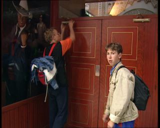 Link to Video | tourist destination, France, megacity, metropolis, 1991, color, standard-definition television, 1990s, Europe, megalopolis, Betacam SP, Paris