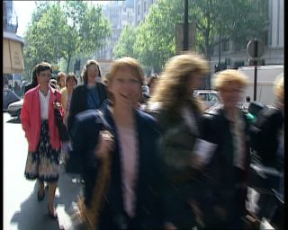 Link to Video | tourist destination, France, megacity, demonstration, labor union, metropolis, 1991, color, standard-definition television, protest, 1990s, Europe, megalopolis, Betacam SP, Paris
