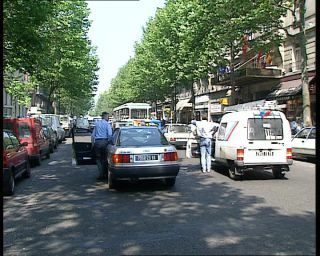 Link to Video | tourist destination, France, megacity, demonstration, labor union, metropolis, 1991, color, standard-definition television, protest, 1990s, Europe, megalopolis, Betacam SP, Paris