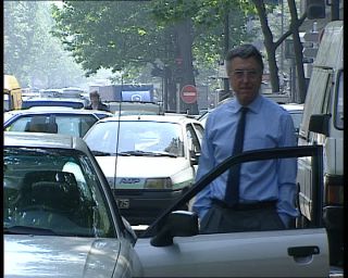 Link to Video | tourist destination, France, megacity, demonstration, labor union, metropolis, 1991, color, standard-definition television, protest, 1990s, Europe, megalopolis, Betacam SP, Paris