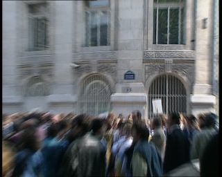 Link to Video | tourist destination, France, megacity, demonstration, labor union, metropolis, 1991, color, standard-definition television, protest, 1990s, Europe, megalopolis, Betacam SP, Paris