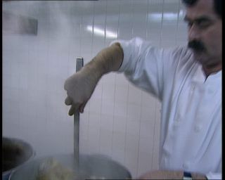 Link to Video | tourist destination, France, megacity, metropolis, 1991, color, standard-definition television, hotel, 1990s, Europe, megalopolis, Betacam SP, Paris