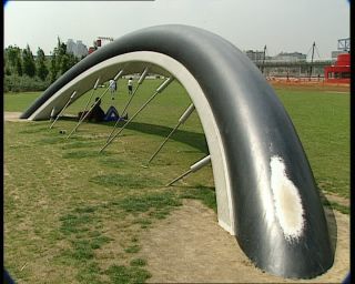 Link to Video | tourist destination, France, Quartier de la Villette, megacity, metropolis, 1991, color, standard-definition television, 90s, 1990s, Europe, megalopolis, Betacam SP, Paris